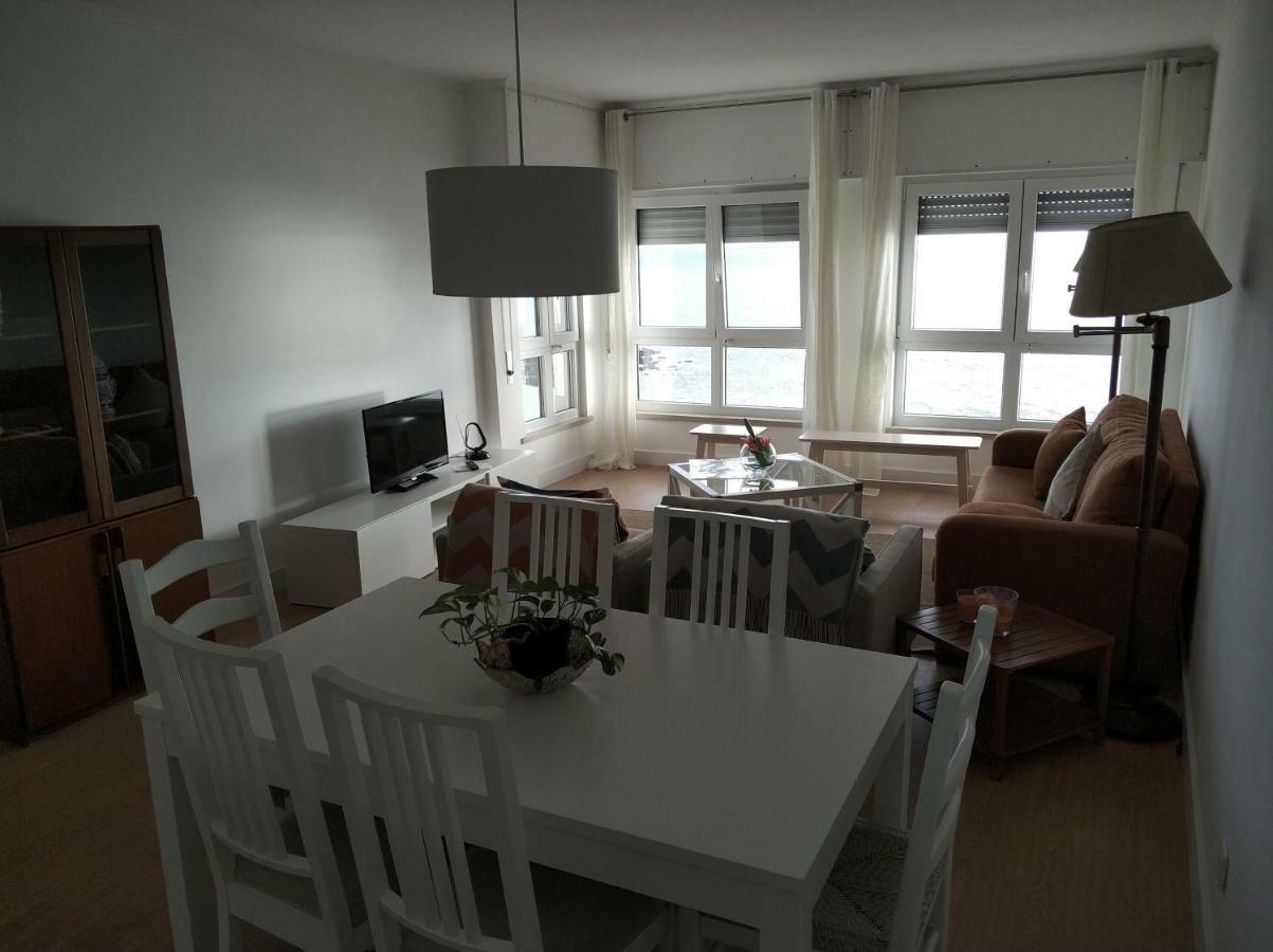 Lila'S Beach Apartment São Roque Eksteriør billede