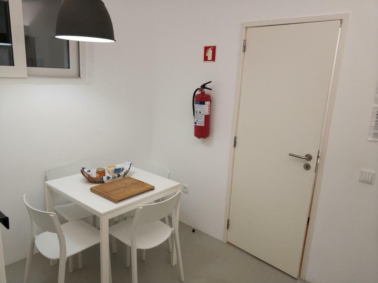 Lila'S Beach Apartment São Roque Eksteriør billede